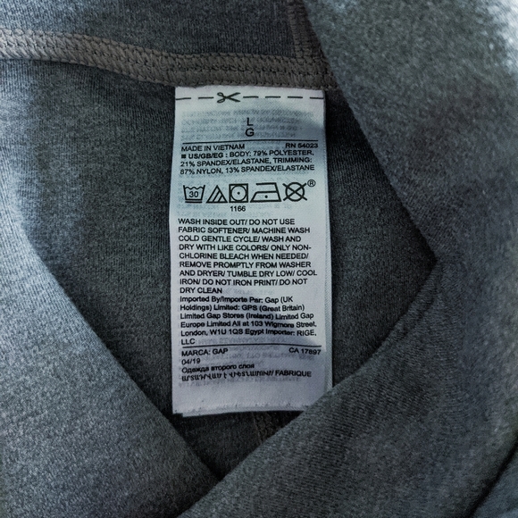 GAPFIT MATERNITY | 2 PAIRS Full Panel Maternity Crop Blackout Leggings - Picture 6 of 11